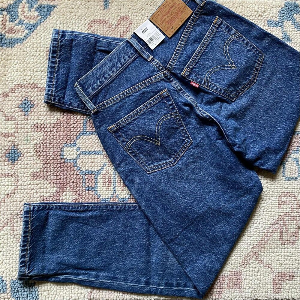 LEVI'S 501 Original Fit Cropped Lightweight Jeans (Size: 23x26) NWT - Picture 8 of 12